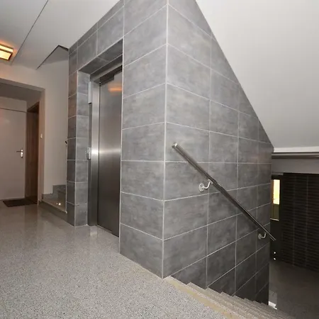 - Porta Mare - Lesne Tarasy - 45b/2